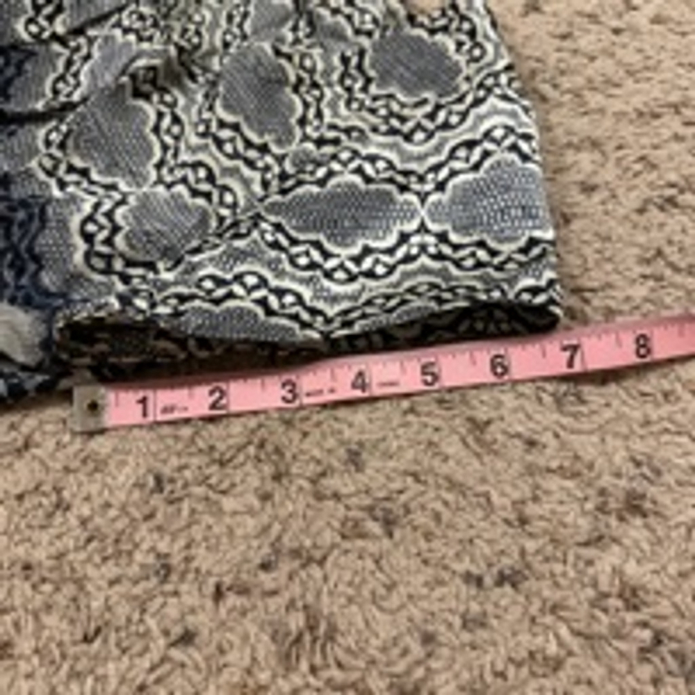 Women's Cabi Chantilly Silk Snakeskin Print Tunic Size M Blue Gray 817 - Picture 5 of 8
